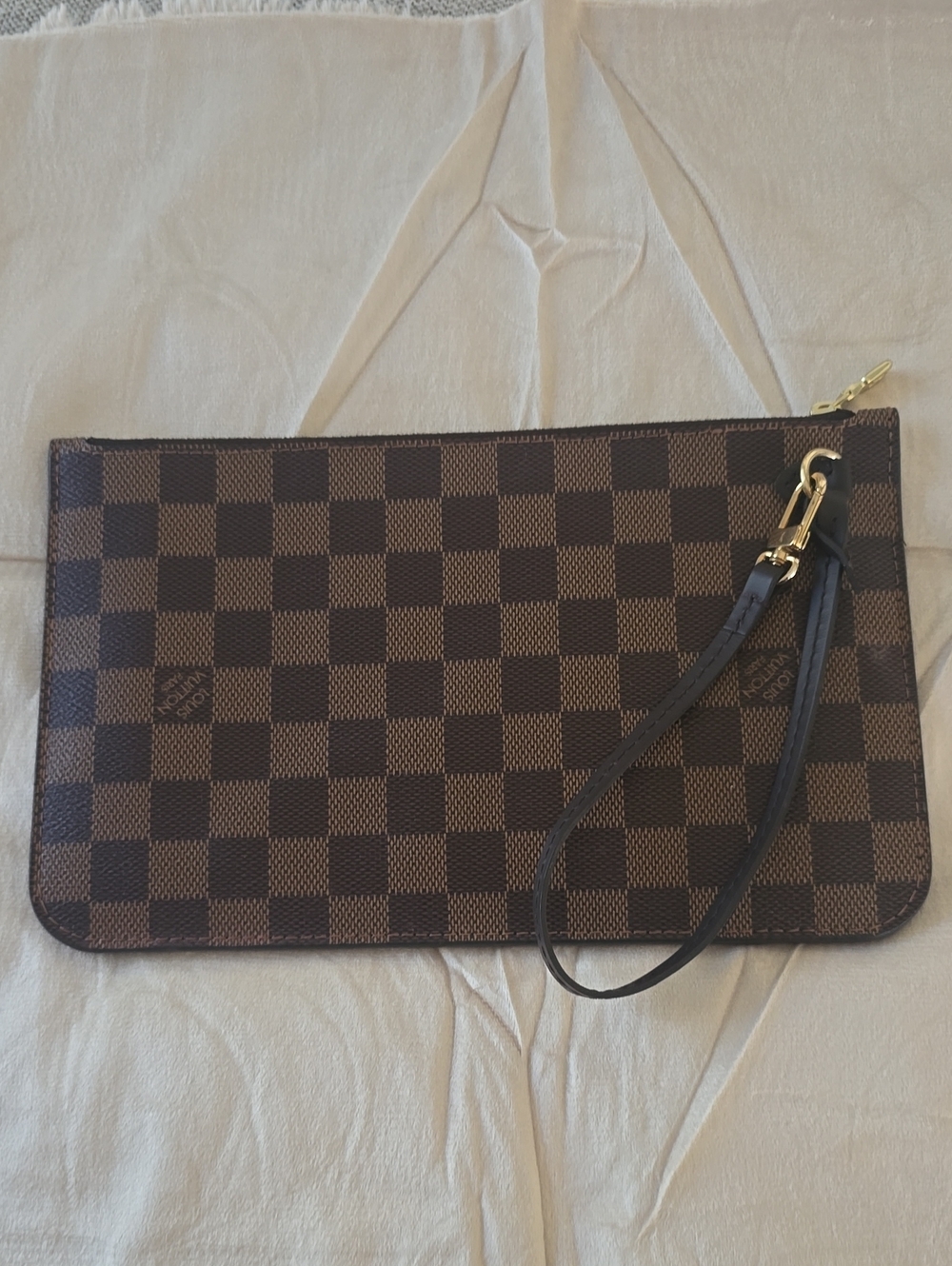 Louis Vuitton Damier Ebene Neverfull Pouch. Never used.